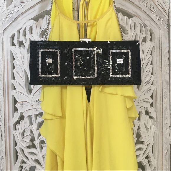 Black sequin clutch 🎀 - Picture 2 of 8